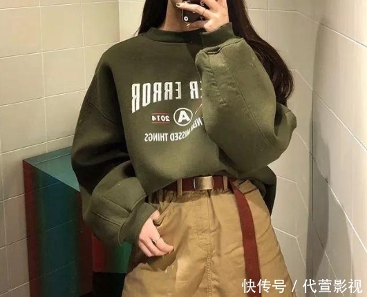  『卫衣和』卫衣！该穿卫衣了，这样穿好看炸了！