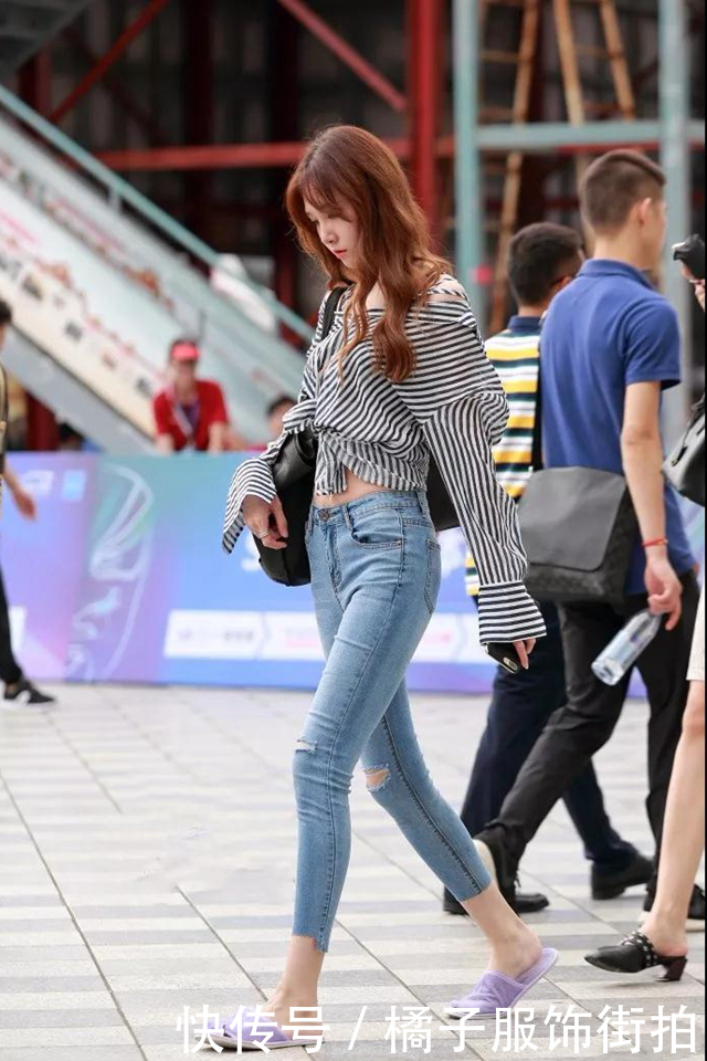 这些穿牛仔裤的姑娘告诉你什么是好身材，怎么样显身材