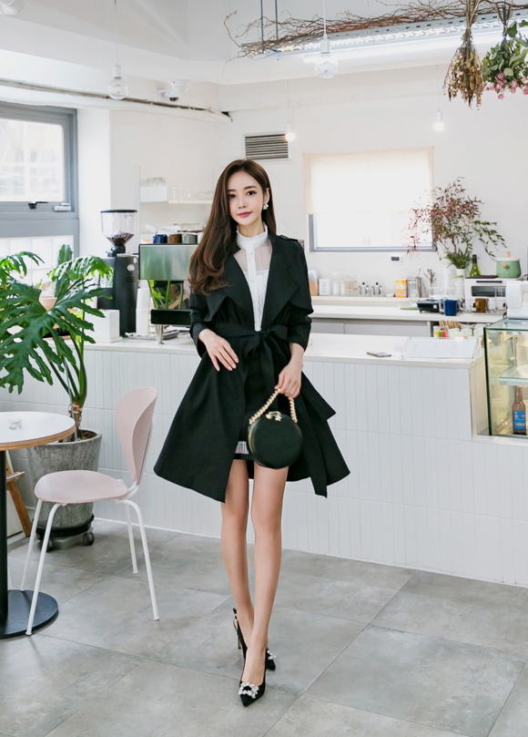 女神孙允珠，百合絮花礼赞公主丝带小洋裙