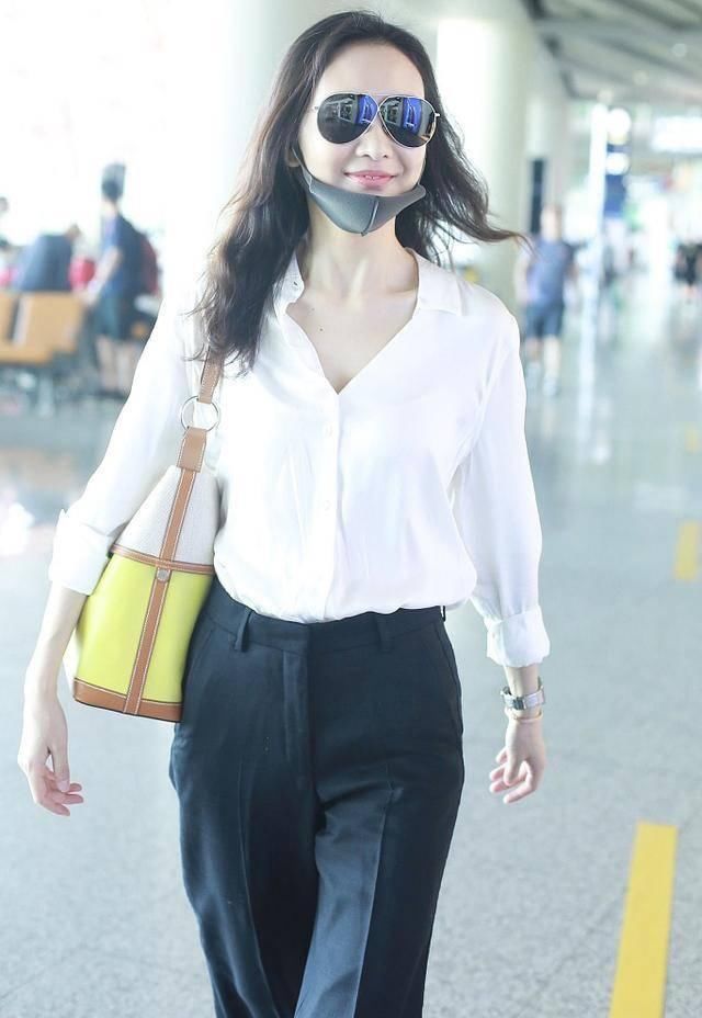  「气质」“不必让青春年少披着枯燥乏味的运动外套”你得学好那样穿，魅力十足！