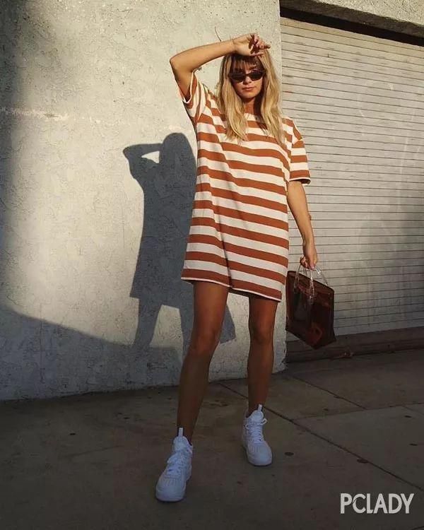 说起休闲，是时候祭出我时髦的“T恤裙”!