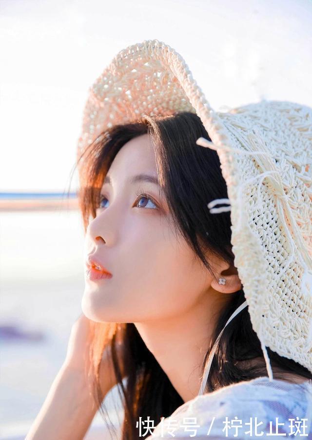  『一枝花』真正的美人在''骨''不在''皮''，脸上都有这5点，老了也是一枝花
