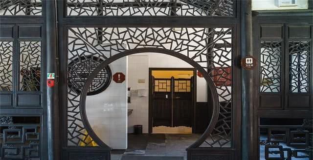 为什么中国游客上公共厕所喜欢用蹲厕，而外国游客更喜欢用坐厕?