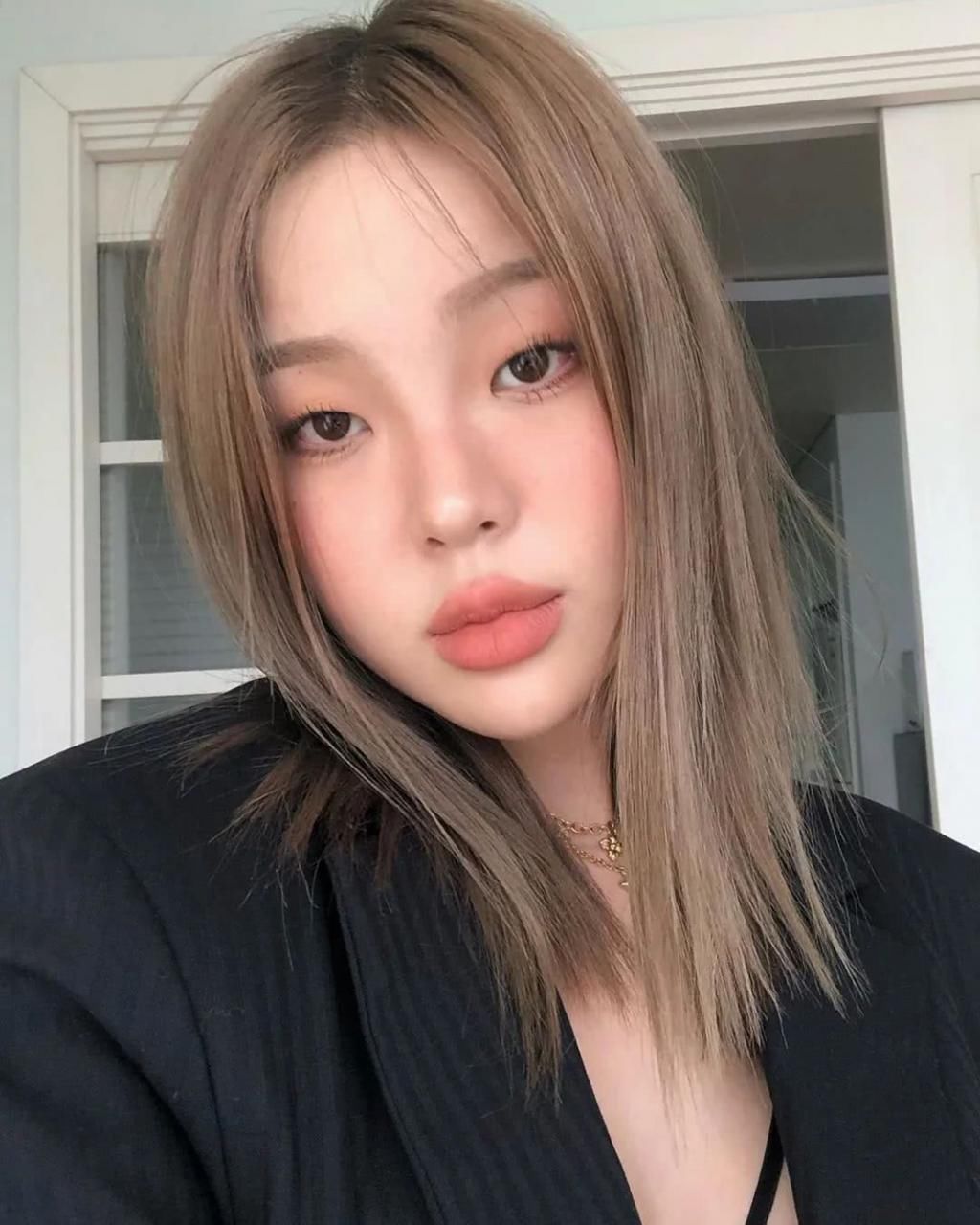  『手术』红人BOOM丨最近流行单眼皮了？看到这些，双眼皮手术还用做吗！