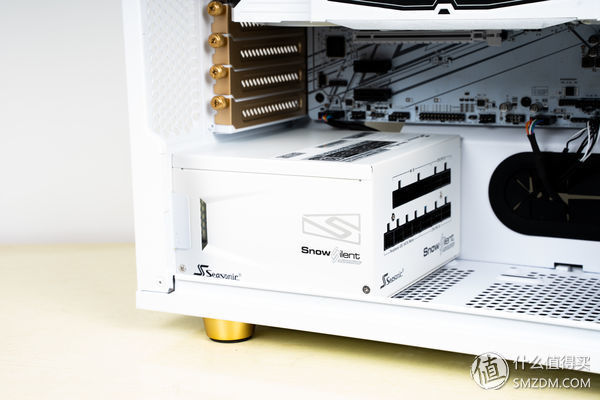 装机 篇一:纯白主机装机-Fractal Design Define R5白金版装机