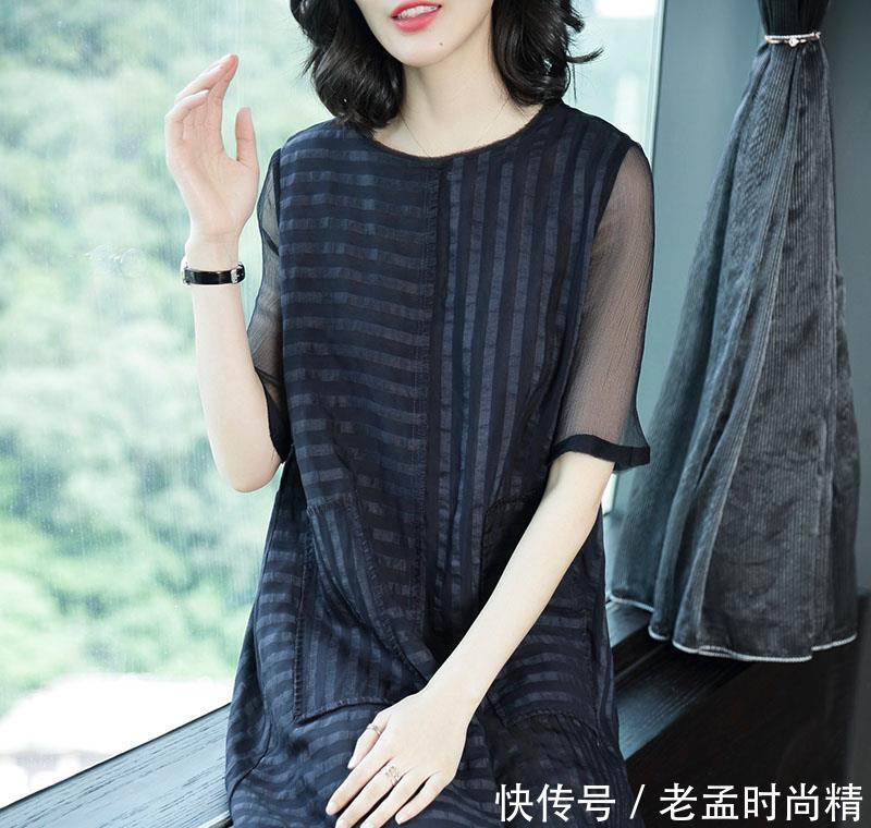  『宽松连衣』女人如果40来岁就要好好打扮！试试这些春裙，搭配裸靴，美炸天