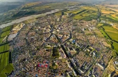  唯一@中国唯一没有红绿灯的城市，从不堵车，看完佩服古人的智慧