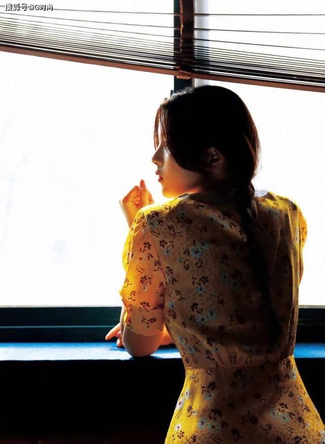 『身穿』选条清新的碎花连衣裙 优雅又有女人味 小仙女范十足