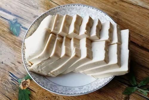  『特别』豆腐的这个做法，不用煎，不用炸，吃着嫩还香，特别下饭