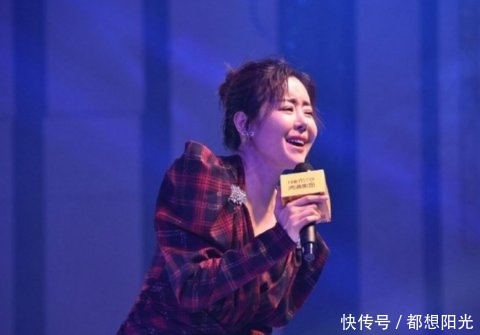 【性感】37岁超女冠军安又琪性感走穴模样大变,网友:没有李宇春的命