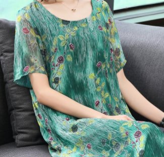 成熟女人最爱的真丝连衣裙，简直美绝了，而且显瘦效果一级棒