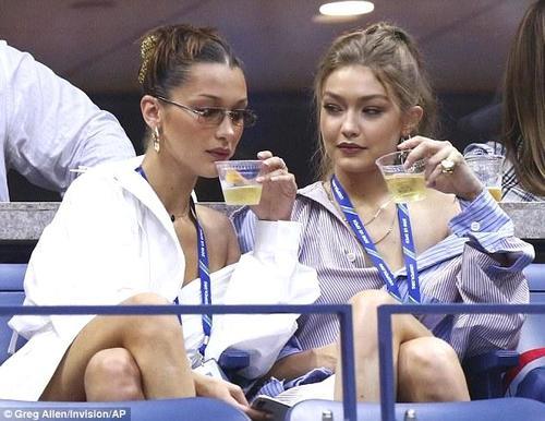 吉吉·哈迪德和贝拉·哈迪德两姐妹同出现 妹妹身材曲线完胜