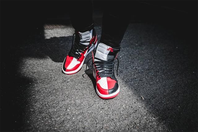 本周热门话题：Air Jordan 1 价格一夜起飞！究竟发生了什么？