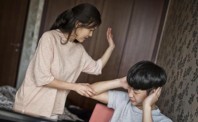  [性格]孩子被吼后是闭嘴还是顶嘴，暗示着将来不同的人生，家长别不重视