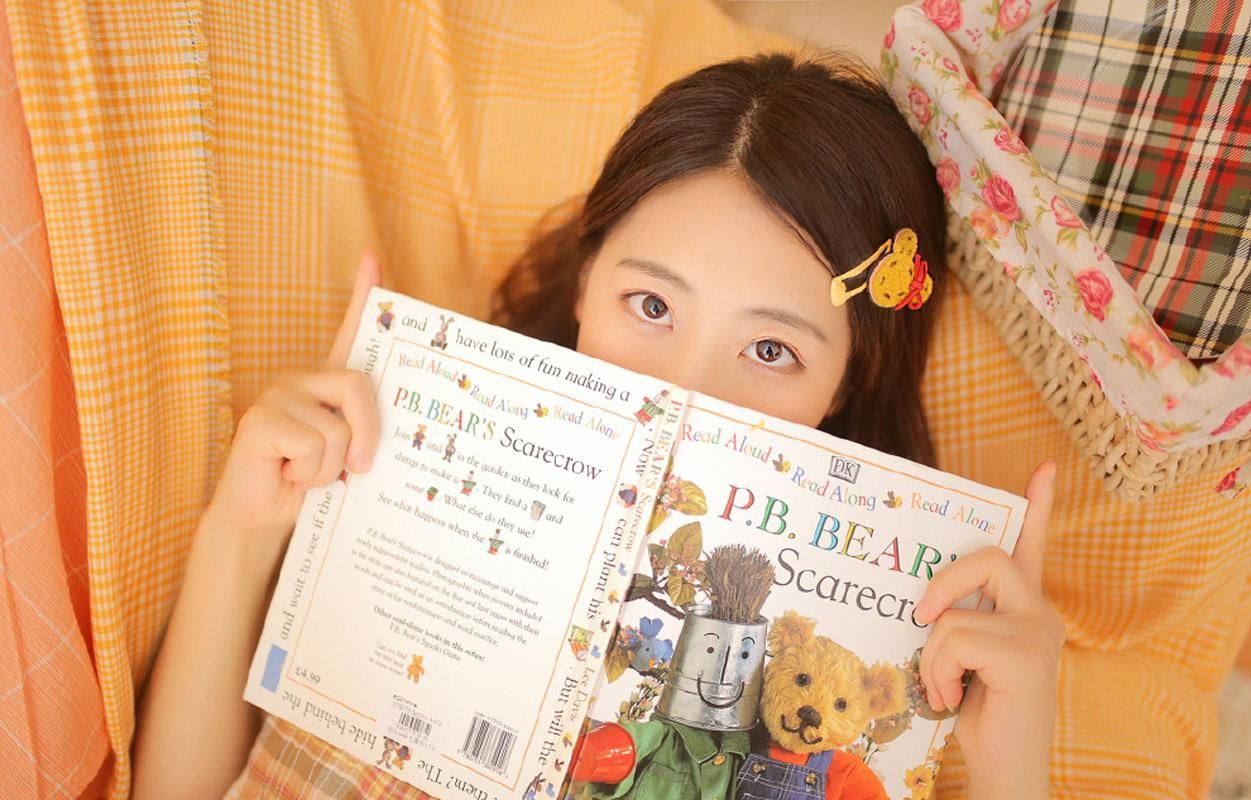 清新恬静美女美腿诱惑私房写真图片