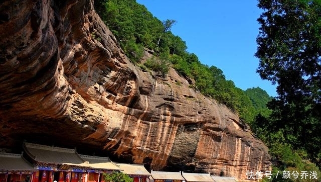 北方丝绸之路五大重镇(一)甘肃天水:麦积山石窟,云崖上的庙会