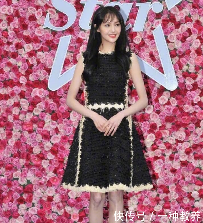 郑爽长发旧照流出，胖10斤的她依旧是“漫画腿”界的王者！