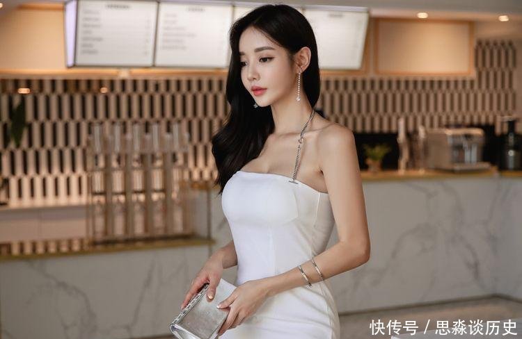 美女|靓丽的白色紧身裙美女,打造完美的曼妙优雅身段!