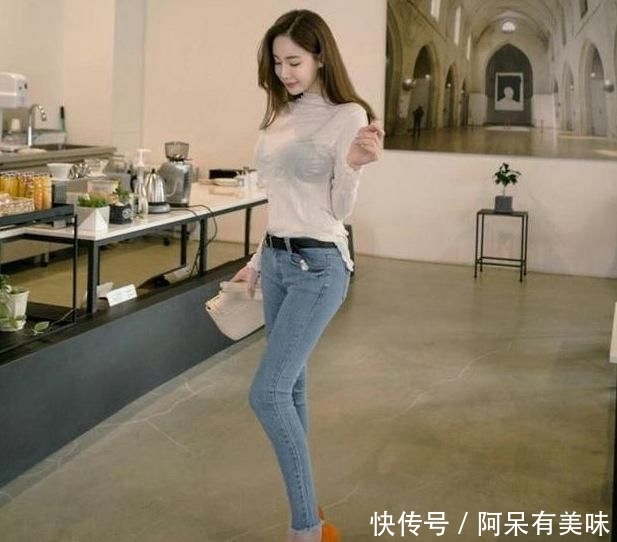  [舒适]时髦个性的牛仔裤美女，优雅迷人有气质！