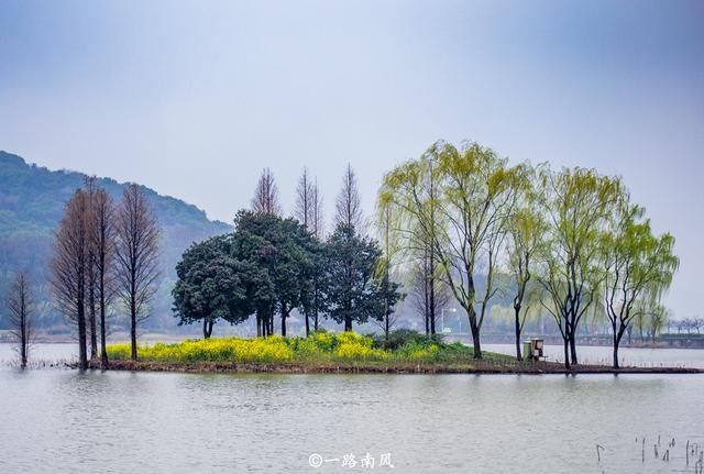 江苏排名前三的景区，景色堪比杭州西湖，名字看十遍也不会写