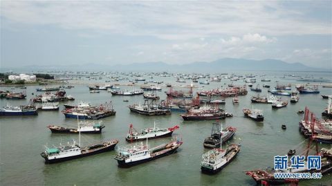 南海休渔期结束 千帆集结竞发