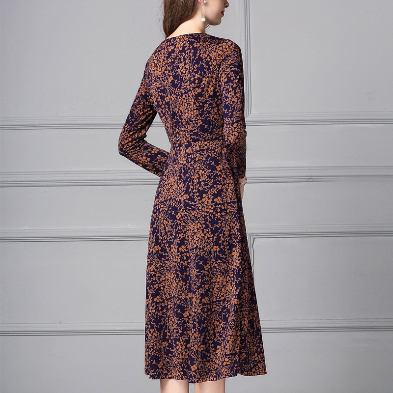 为了过中秋，小姨这裙子可找了几个月，比大牌子的显瘦洋气好千倍