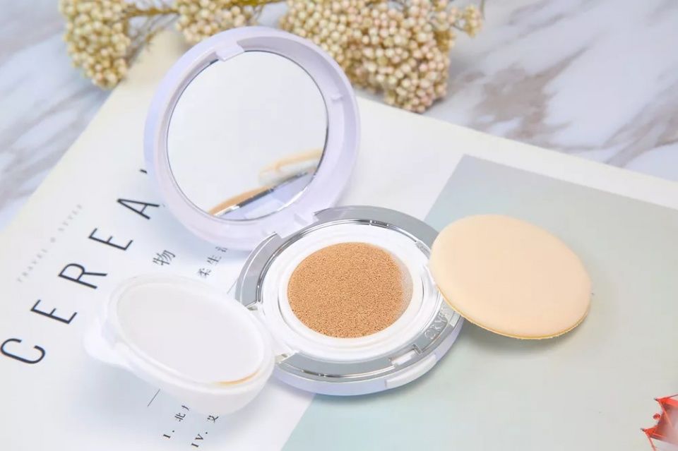 20+的你败给了51岁的周慧敏?这款一抹磨皮神器让你回到18岁。