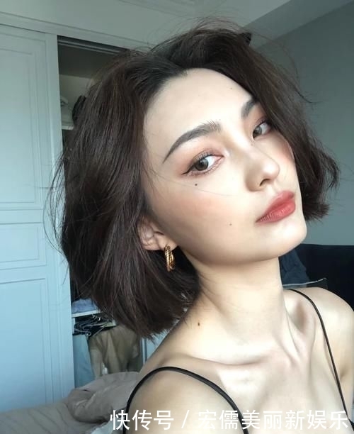 「平平」还觉得自己相貌平平?选好适合的美妆风格,为颜值加分!