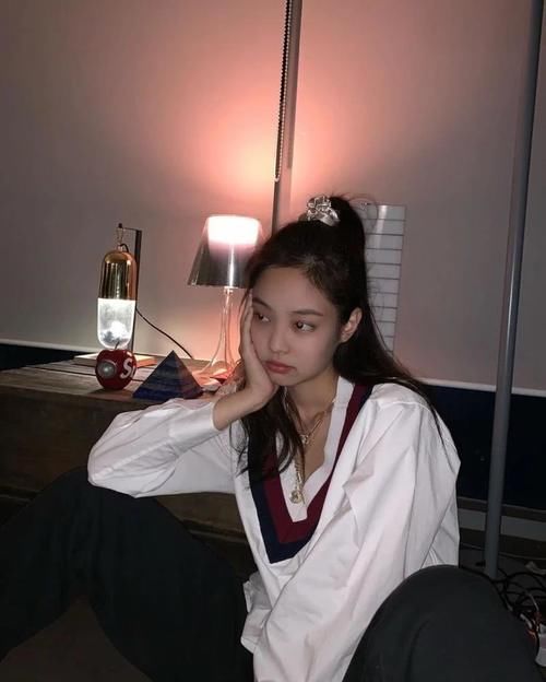  『时髦』这4款发型千万不要尝试，我怕美哭你！清爽时髦还超简单，自己动手就能get！