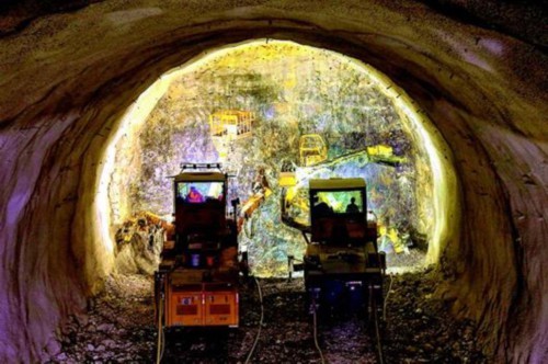 图文：郑万高铁湖北段加紧施工