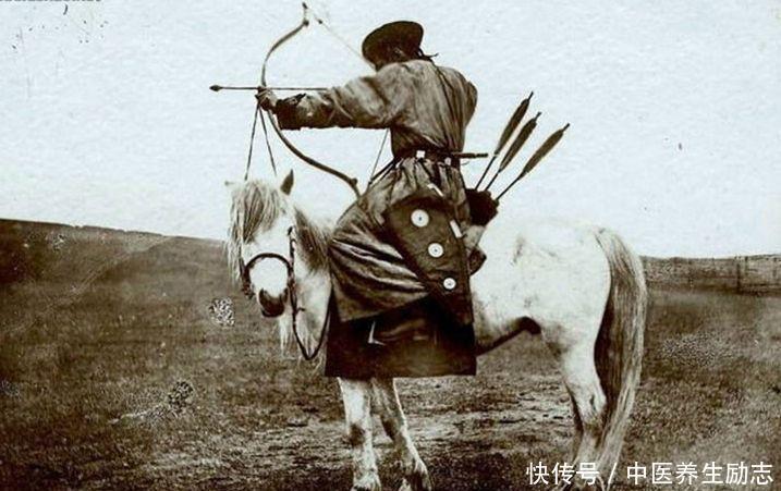  『功名』他是奕徒弟，封建王朝最后的武状元，考取功名后却离奇离世