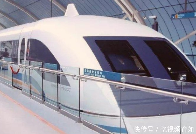  【漏嘴】为何火车可以开几天几夜，而高铁半夜不发车乘务员不小