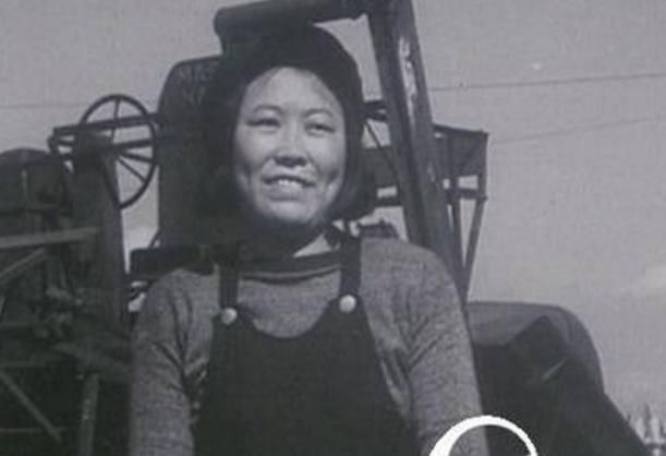 我国一元纸币上印着的是谁？三十年后，姑娘才知道印着的是自己