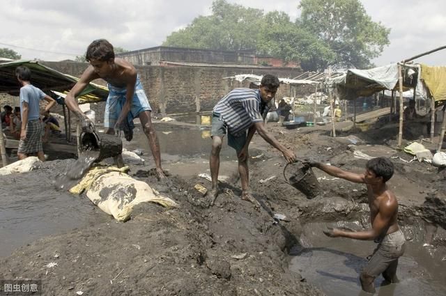 农民工兄弟注意：5大特殊工种符合条件可提前5年退休