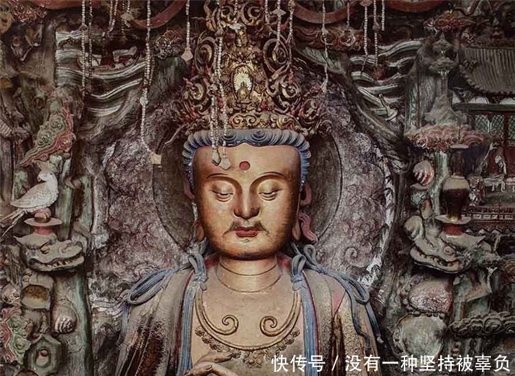 中国最拥挤寺庙，100平米挤进3700多尊佛像，见过的人无不被震撼