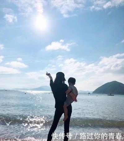 「权威」知情人曝baby不放弃演戏,特意请演艺界有权威老师来上课