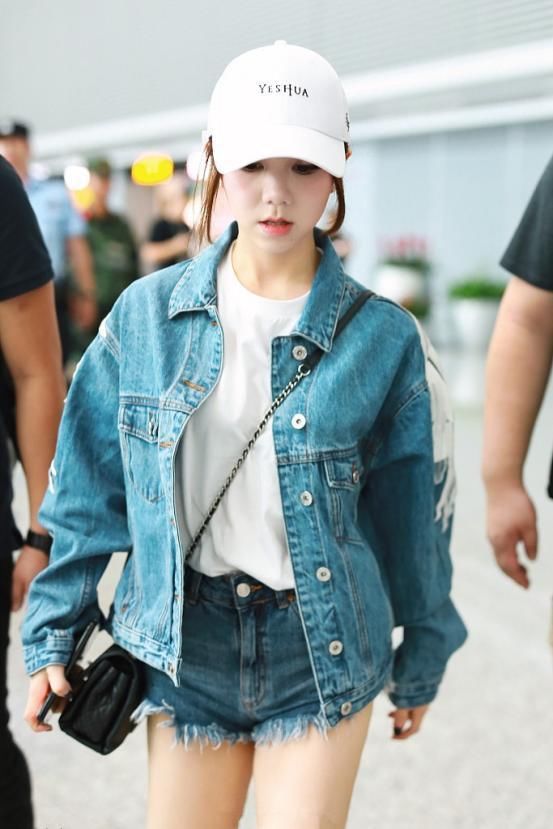 邓紫棋瘦了多少?这么窄的短裤也穿得下,网友:100斤不到我信了