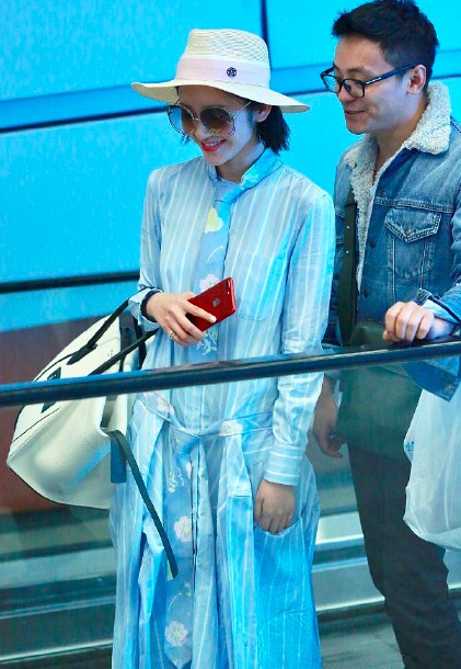 唐艺昕经纪人转发辟谣声明 称“愿善良”似有所指