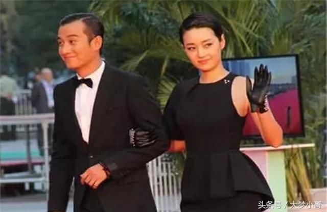 姚笛现身巴黎，气质出众撞衫马伊琍？网友：文章尴尬吗？