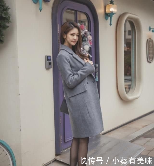  #气质#黑白灰搭配的成熟休闲套装，呈现出一种款款大方的气质
