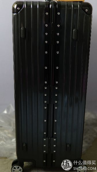 便宜量足的大容量行李箱:网易严选28寸pc铝框拉杆箱