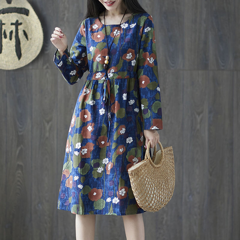 秋季女人要穿气质裙，清新优雅格调高，让你的回头率百分百