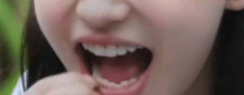 别人冒雨做的爆米花，杨颖却假吃官博终于澄清