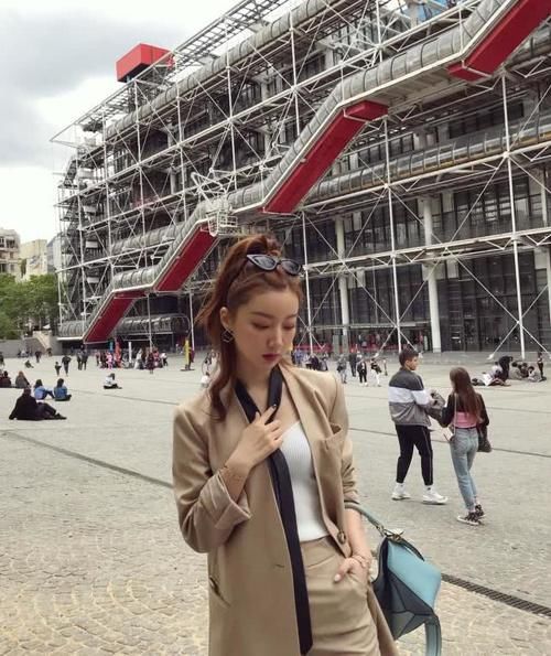  款式偏短■三分钟就学会的春季穿搭，成为时尚小仙女很容易，简单就变美