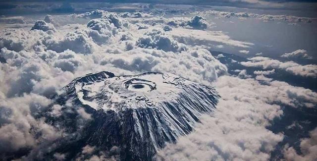 赤道上的雪山正在消逝，如此美景还能等你多久？