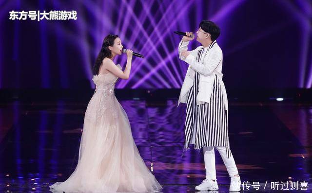 「华语乐坛」唱歌是超强流行歌手,微博却化身段子王,这个女明星不一般