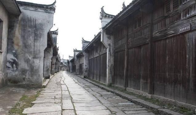 安徽1000多年的古镇, 投资8亿开发最终沦为“鬼城”-如何破! !