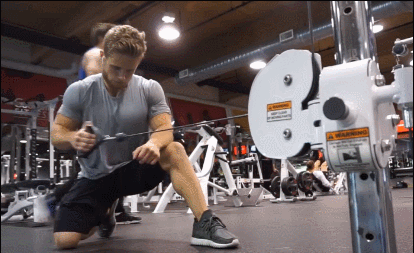 健身怎能不练背?4个动作让你背部肌肉力量更