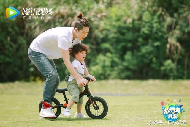 范冰冰曾澄清“面膜谣言”，现却被陈学冬“打脸”：敷面膜吃火锅