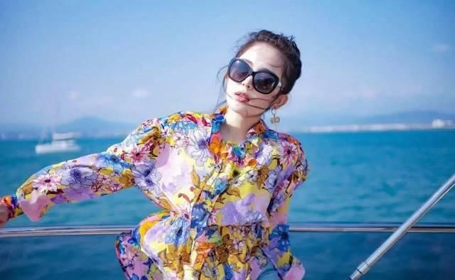 #看起来#出门野餐,怎么可以少了碎花裙?